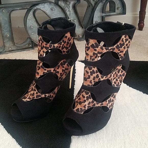 Thalia Sodi Zabila Peep Toe - Picture 2 of 6